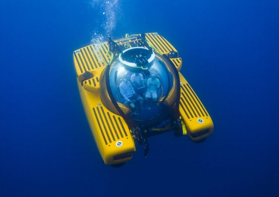 triton-3300-diving-submersible-deep-sea-photography