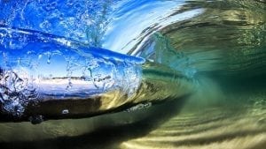 surf-photography-behind-wave