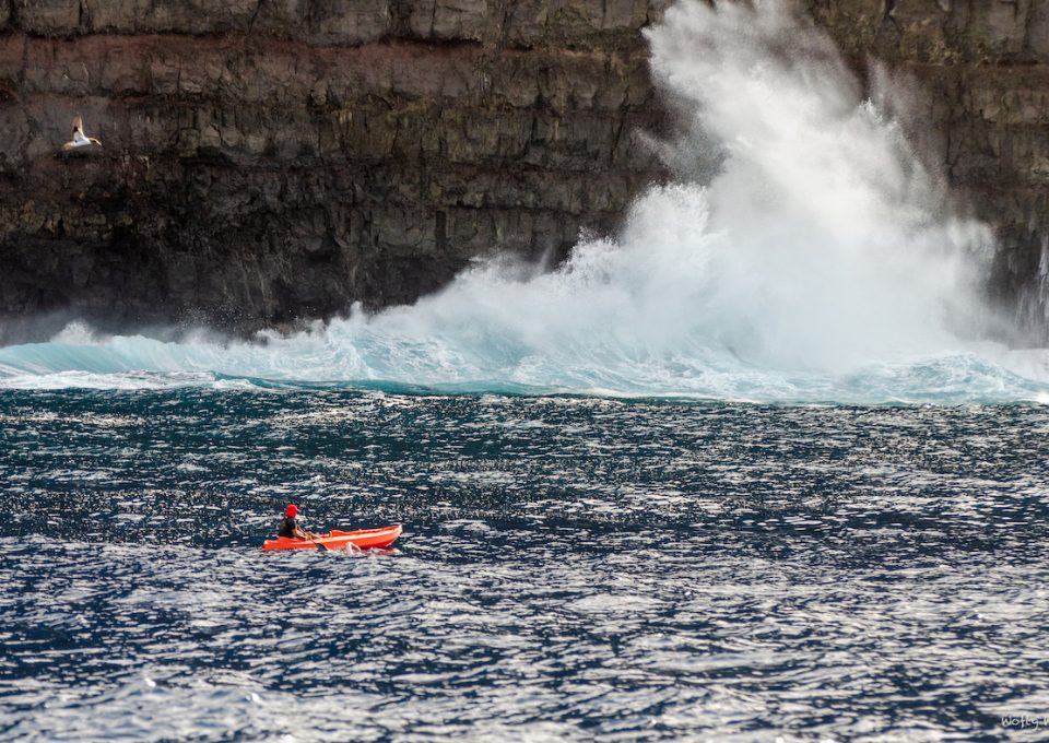 canoe-wave-photography-ocean-swim-plastic-sarah-ferguson-easter-island