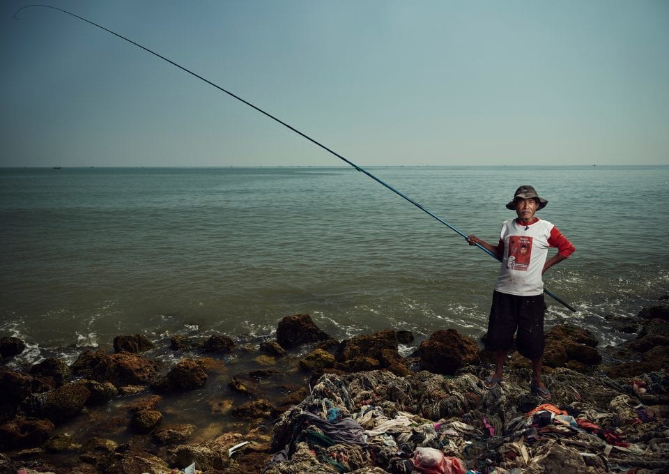 Tom Barnes Indonesia ocean plastic fishers