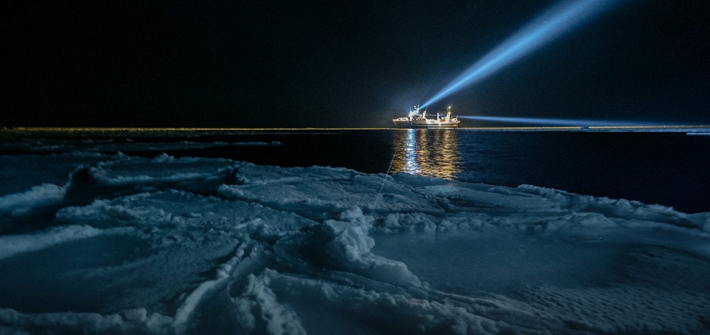 polar night arctic light pollution marine organisms research ship