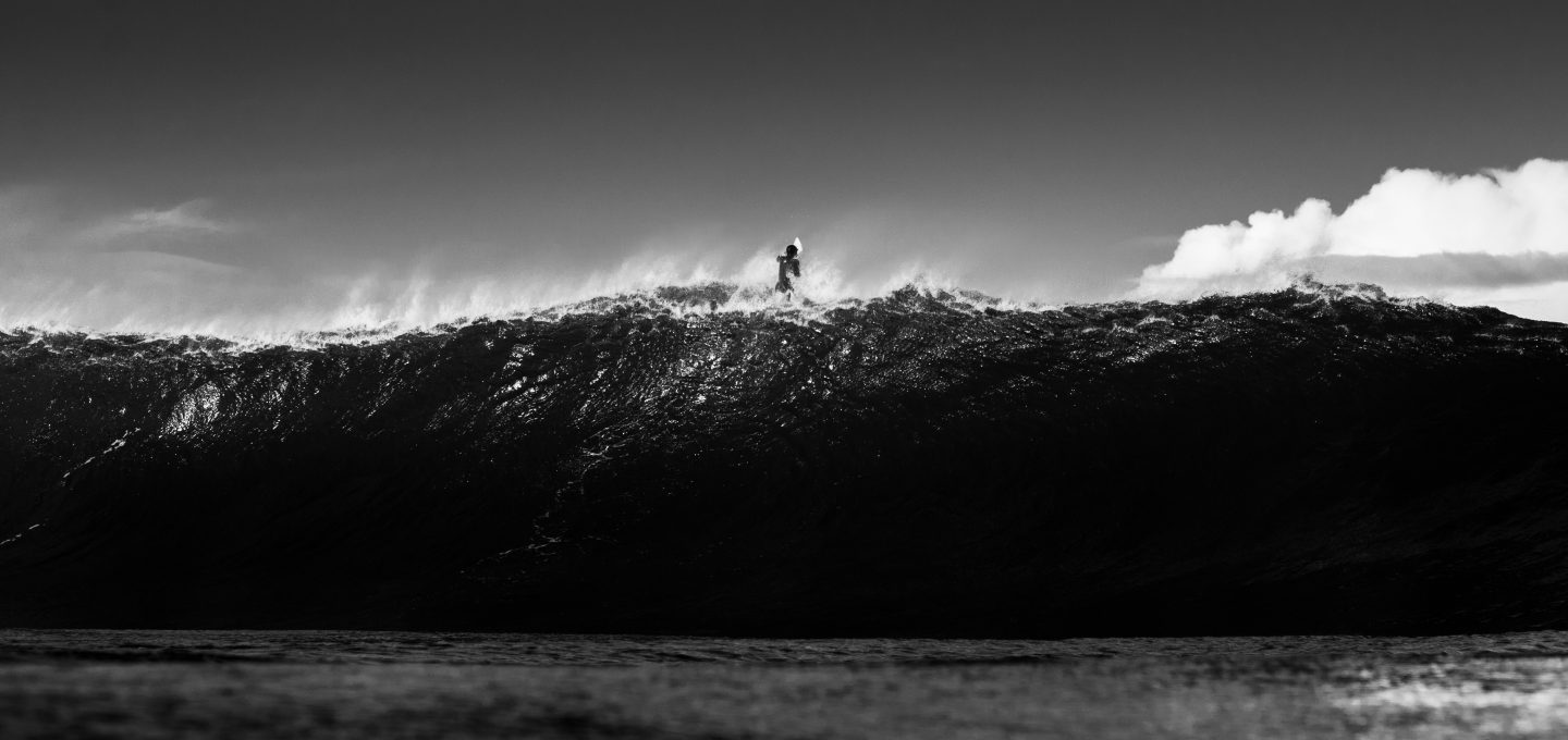 ACOTE extreme surfing iceland black and white